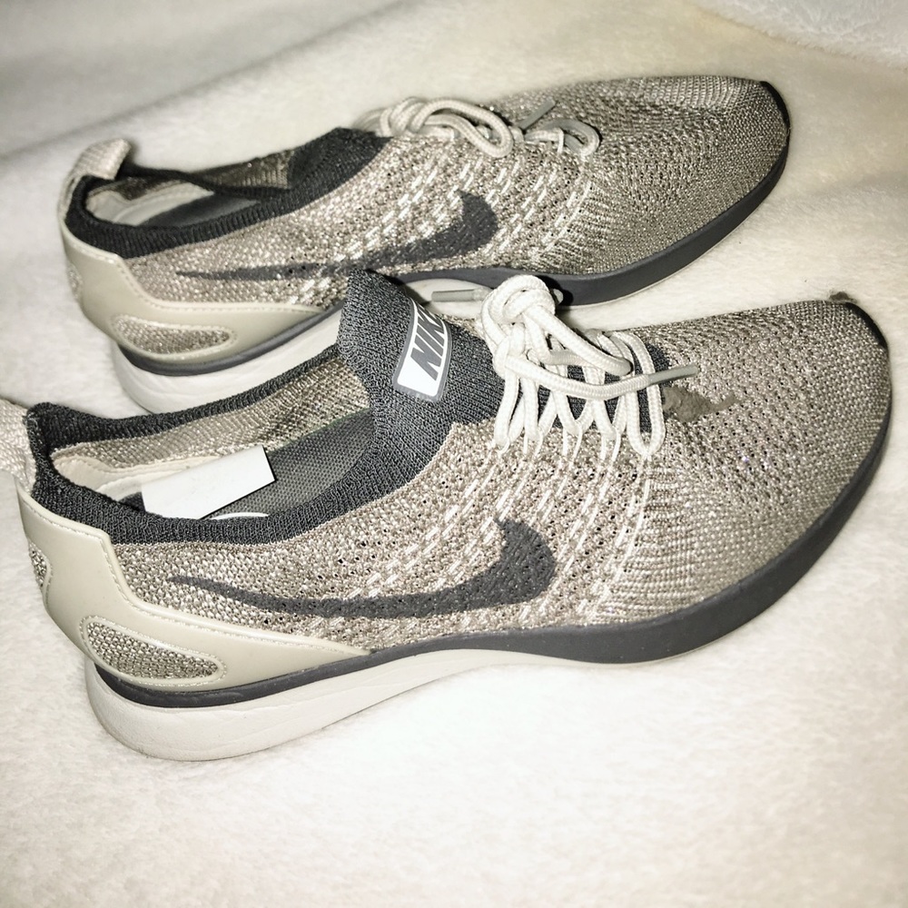 Grey Nike Sneakers.